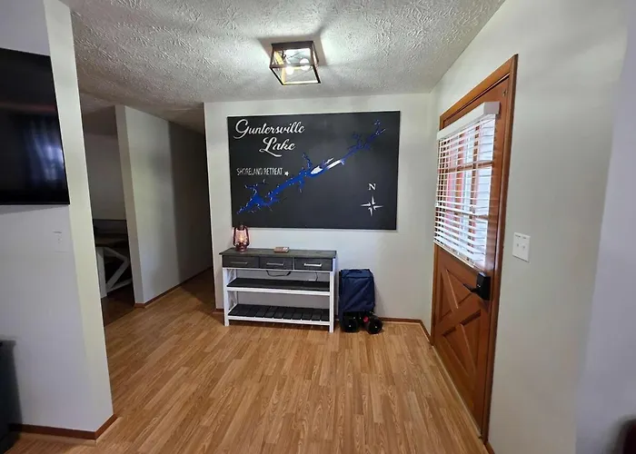 Shoreland Getaway With Access To Guntersville Lake