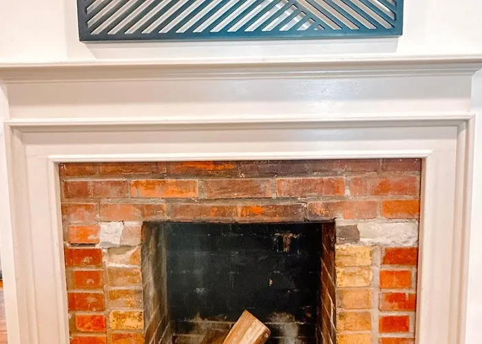 Cozy 3Br Cottage With Firepit Sleeps 10 Close To Lake Fun